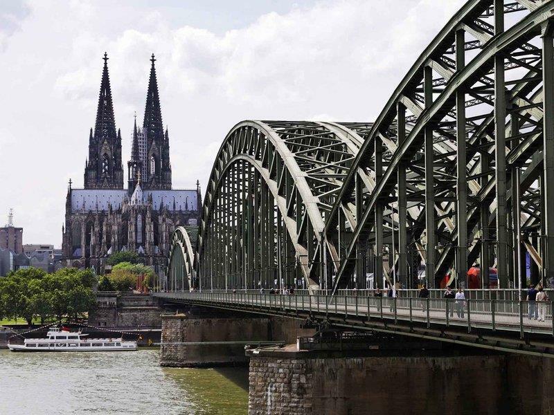 Ibis Hotel Koeln Am Dom Exterior foto